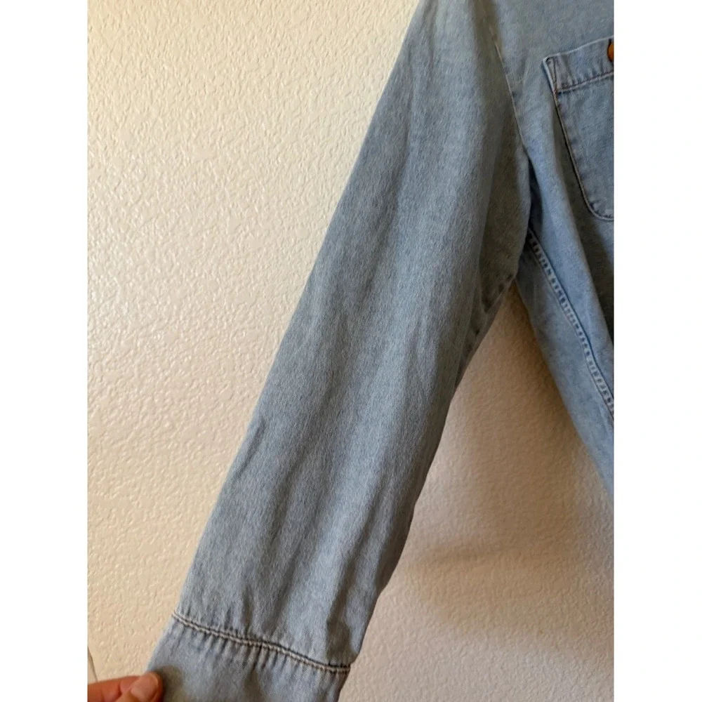 The Great Womens Denim Shirt Blue Long Sleeve Button Down Two Pocket Size L